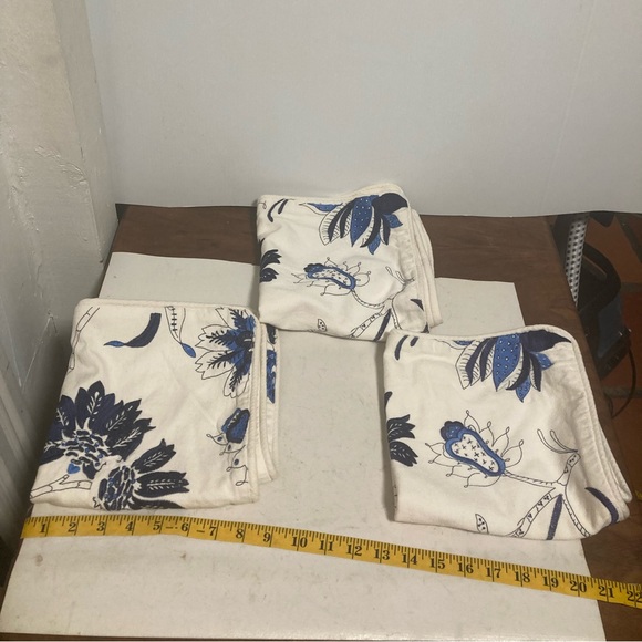 Crate&Barrel Bedding Crate And Barrel Pillow Cases 3 Poshmark